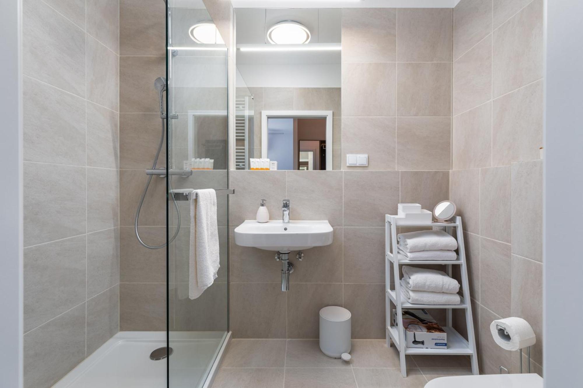 Stela Water Side Apartment - Swimming Pool & Sauna By Renters Prestige Dziwnów Kültér fotó